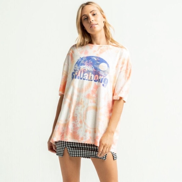🔆BILLABONG🔆 SUN AND SEA SHORT SLEEVE TIE DYE - Picture 3 of 12
